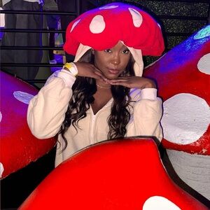 Meet your Posher, Jazzi